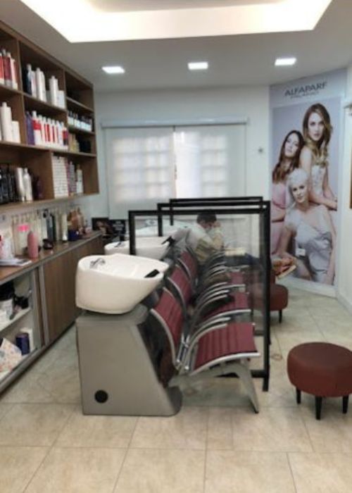 Tratamento capilar começa com uma lavagem tranquila